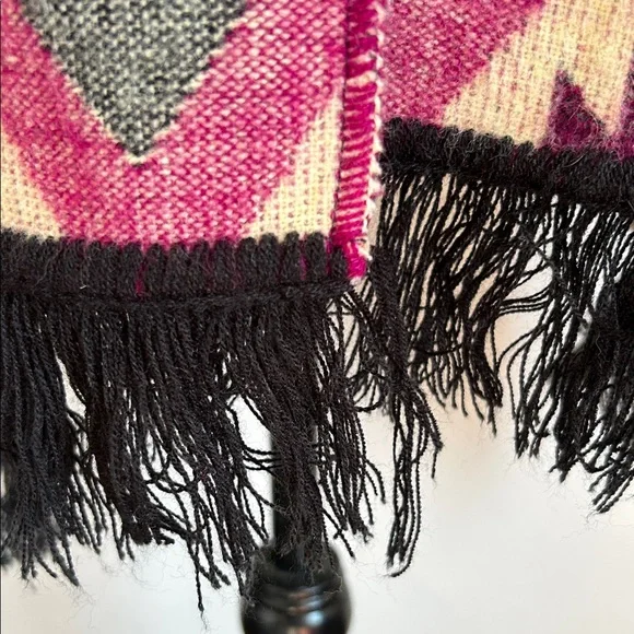 Southwestern Blanket Scarf Fuchsia & Black Southwestern Aztec Acrylic Shawl - Picture 5 of 5